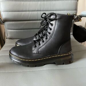 Doc martens size 7 women’s